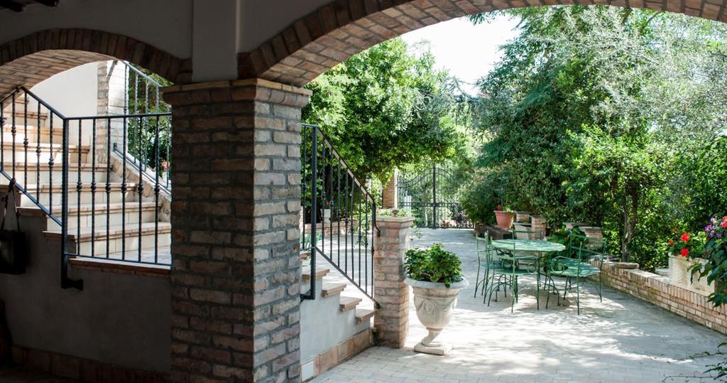 Villa Anna Savini Casa Vacanze Atri Exterior foto
